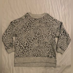 American Eagle Animal Print Sweatshirt, Women’s XS, excellent condition!